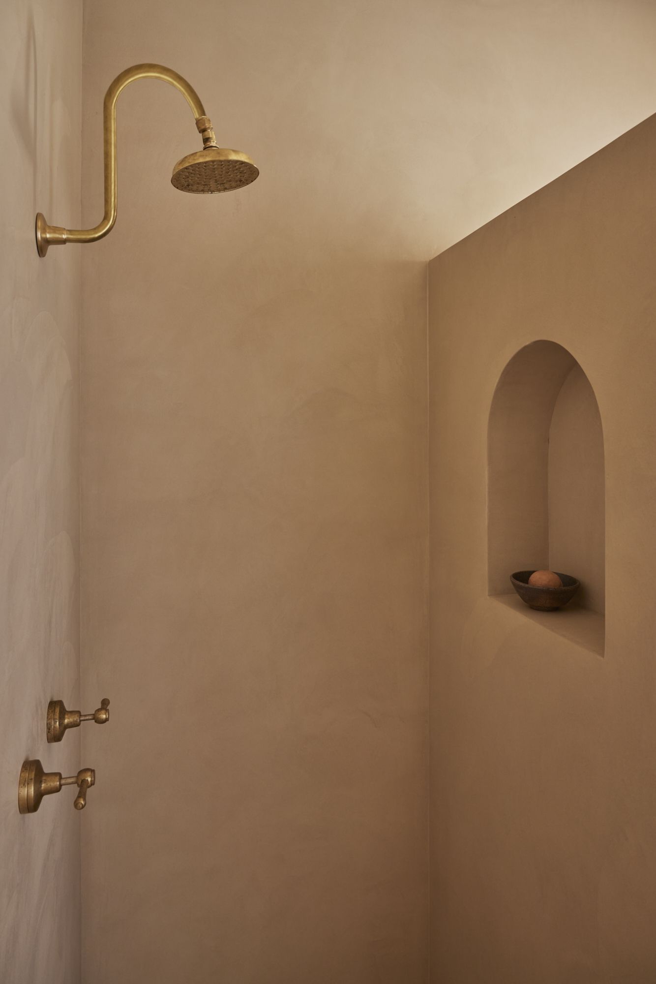 Imprint House, Byron Bay, NSW — Ibiza Plaster, Microcement by Mineral Fox (detail 2)